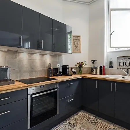 Saint-germain Bon Marche Chic Three Bedroom *